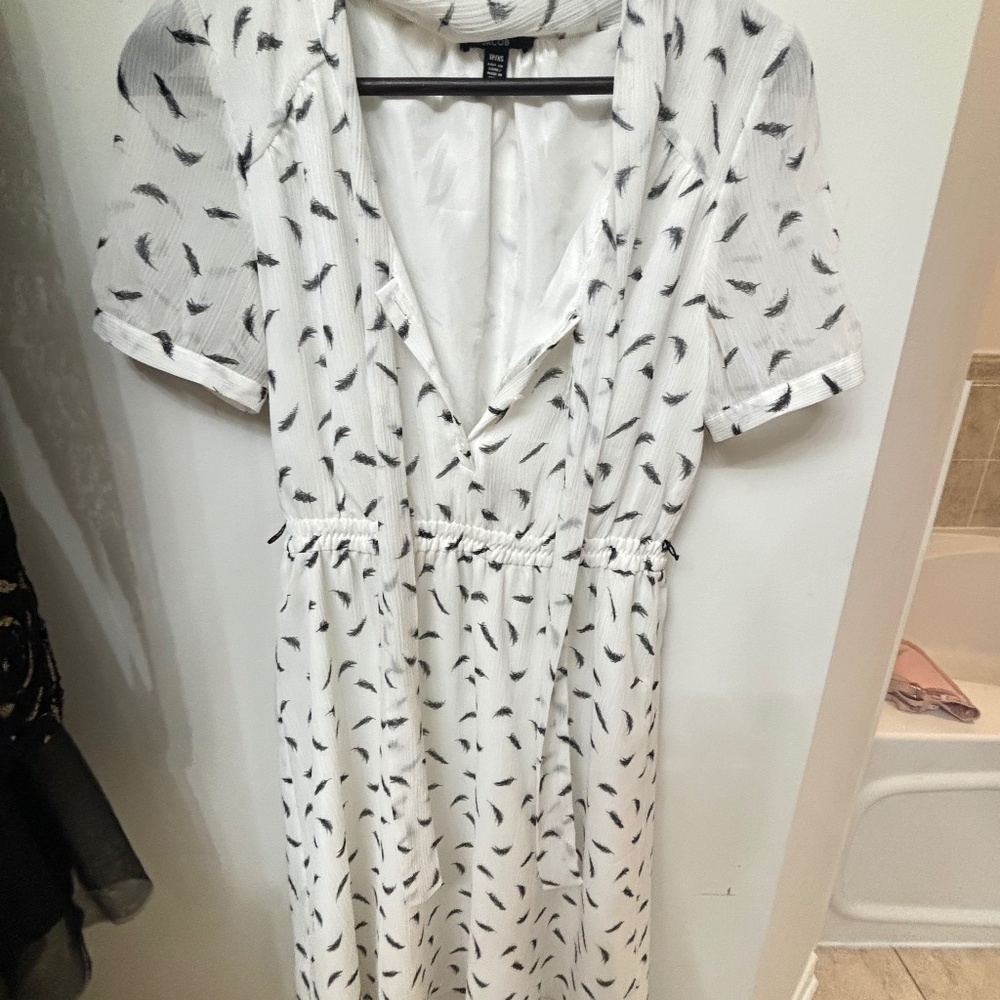 Jacob dress size small